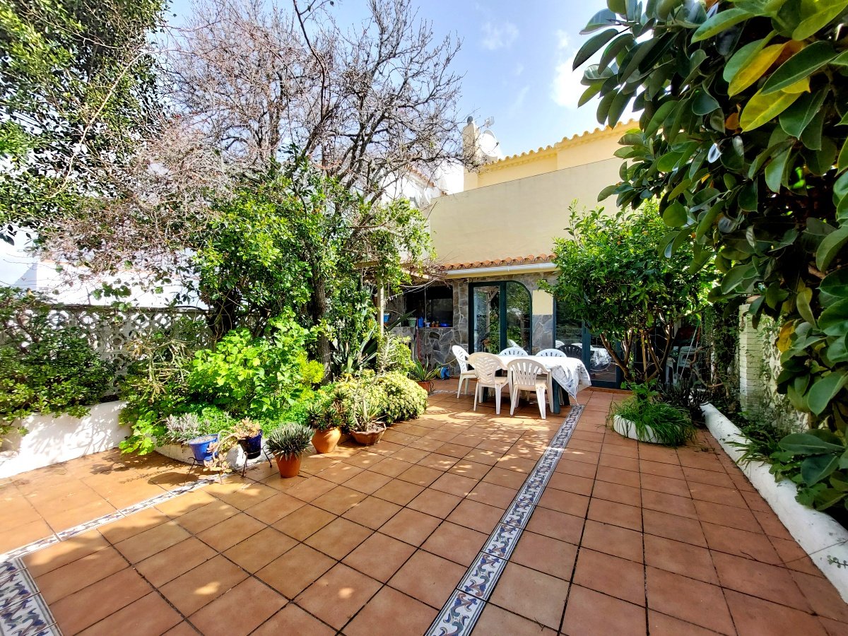 Andaluz Homes